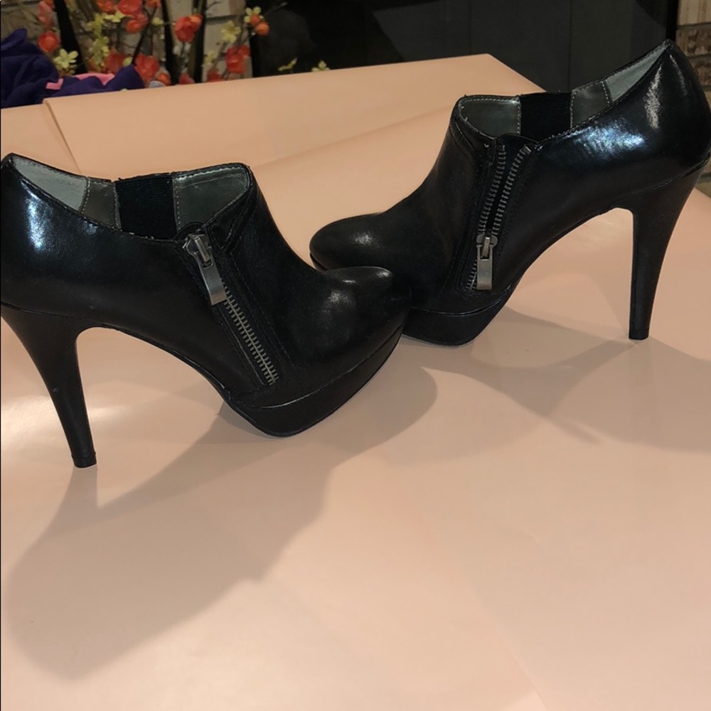 Apt 9- Booties- Size 6 - image 1